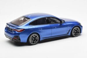 BMW i4 M50 G26 Μπλε Otto 1:18 OT453 Ρητίνη - εικόνα 2 από 6