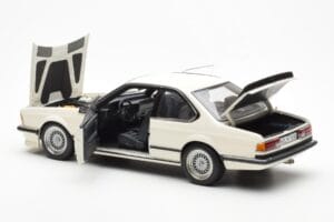 BMW M635 CSi E24 Λευκό Dealer Edition AUTOart 1:18 80430145829 Μέταλλο - εικόνα 5 από 8