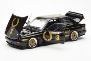 BMW M3 E30 #3 J. Richards Austrian Airlines ATCC 1987 AUTOart 1:18 88745 Μέταλλο - εικόνα 2 από 8