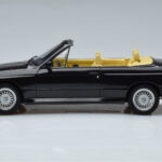BMW M3 E30 Καμπριολέ Μαύρο Otto 1:18 - image 3 of 6