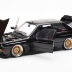BMW M3 E30 Sport Evolution Μαύρο Custom Wheels AUTOart 1:18 - image 2 of 8