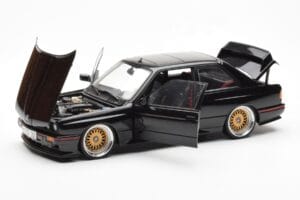 BMW M3 E30 Sport Evolution Μαύρο Custom Wheels AUTOart 1:18 70562 Μέταλλο - εικόνα 2 από 8