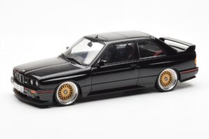 BMW M3 E30 Sport Evolution Μαύρο Custom Wheels AUTOart 1:18
