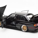 BMW M3 E30 Sport Evolution Μαύρο Custom Wheels AUTOart 1:18 - image 5 of 8