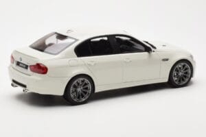 BMW M3 E90 Sedan Λευκό GT Spirit 1:18 GT053 Ρητίνη - εικόνα 2 από 6
