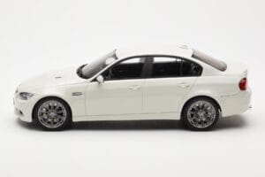 BMW M3 E90 Sedan Λευκό GT Spirit 1:18 GT053 Ρητίνη - εικόνα 3 από 6