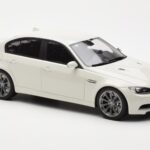 BMW M3 E90 Sedan Λευκό GT Spirit 1:18 - image 4 of 6