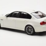 BMW M3 E90 Sedan Λευκό GT Spirit 1:18 - image 5 of 6