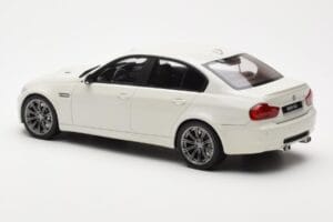 BMW M3 E90 Sedan Λευκό GT Spirit 1:18 GT053 Ρητίνη - εικόνα 5 από 6