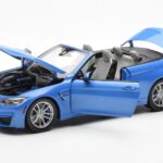 BMW M4 F83 Καμπριολέ Yas Marina Μπλε Paragon 1:18 - image 2 of 8
