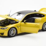 BMW M4 F82 Austin Κίτρινο Metallic Paragon 1:18 - image 2 of 8