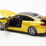 BMW M4 F82 Austin Κίτρινο Metallic Paragon 1:18 - image 5 of 8