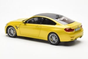 BMW M4 F82 Austin Κίτρινο Metallic Paragon 1:18 80432339606 Μέταλλο - εικόνα 7 από 8