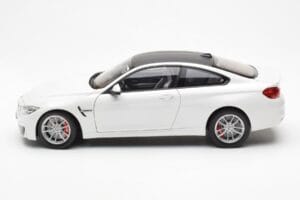 BMW M4 F82 Frozen Brilliant Λευκό Paragon 1:18 PA-97101 Μέταλλο - εικόνα 4 από 8