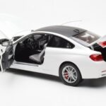 BMW M4 F82 Frozen Brilliant Λευκό Paragon 1:18 PA-97101 - image 5 of 8