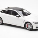 BMW M4 F82 Frozen Brilliant Λευκό Paragon 1:18 PA-97101 - image 6 of 8