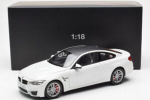 BMW M4 F82 Frozen Brilliant Λευκό Paragon 1:18 PA-97101 Μέταλλο - εικόνα 8 από 8