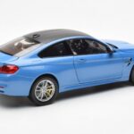 BMW M4 F82 Yas Marina Μπλε Paragon 1:18 PA-97102 - image 3 of 8