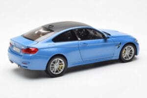 BMW M4 F82 Yas Marina Μπλε Paragon 1:18 PA-97102 Μέταλλο - εικόνα 3 από 8
