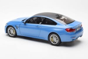 BMW M4 F82 Yas Marina Μπλε Paragon 1:18 PA-97102 Μέταλλο - εικόνα 7 από 8