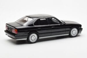 BMW M5 E34 Μαύρο Otto 1:18 OT690 Ρητίνη - εικόνα 2 από 6