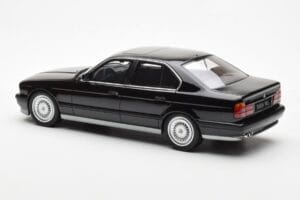 BMW M5 E34 Μαύρο Otto 1:18 OT690 Ρητίνη - εικόνα 5 από 6