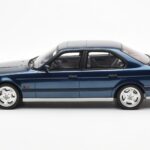 BMW M5 E34 Μπλε Metallic Otto 1:18 - image 3 of 6