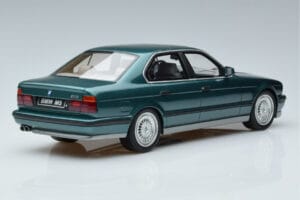 BMW M5 E34 Cecotto Edition Πράσινο Otto 1:18 OT968 Ρητίνη - εικόνα 2 από 6