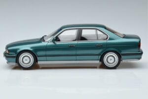BMW M5 E34 Cecotto Edition Πράσινο Otto 1:18 OT968 Ρητίνη - εικόνα 3 από 6