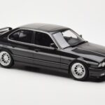 BMW M5 E34 Hartge H5 V12 Diamond Μαύρο Metallic Otto 1:18 - image 4 of 6