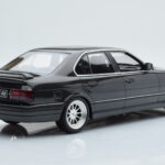 BMW M5 E34 Hartge Μαύρο Otto 1:18 - image 5 of 6