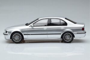 BMW M5 E39 Ασημί Otto 1:18 OT747B Ρητίνη - εικόνα 3 από 7