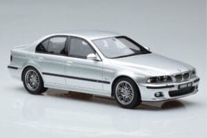 BMW M5 E39 Ασημί Otto 1:18 OT747B Ρητίνη - εικόνα 4 από 7