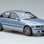 BMW M5 E39 Silverwater Μπλε Otto 1:18 - image 4 of 6