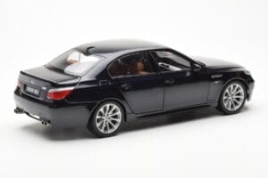 BMW M5 E60 Carbon Μαύρο Kyosho 1:18 08593BK Μέταλλο - εικόνα 3 από 8