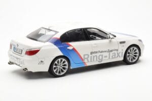 BMW M5 E60 Ring Taxi Nurburgring Kyosho 1:18 08593RT Μέταλλο - εικόνα 3 από 8