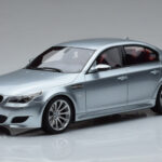 BMW M5 E60 Ασημί Otto 1:18