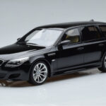 BMW M5 E61 Touring Μαύρο Otto 1:18