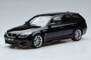 BMW M5 E61 Touring Μαύρο Otto 1:18