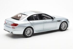 BMW M5 F10 Silverstone Ασημί Paragon 1:18 80432186353 Μέταλλο - εικόνα 3 από 8