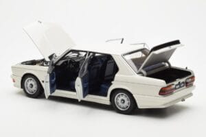 BMW M535i E28 Alpine Λευκό AUTOart 1:18 75161 Μέταλλο - εικόνα 5 από 10