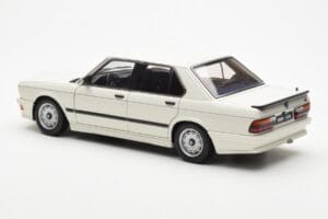 BMW M535i E28 Alpine Λευκό AUTOart 1:18 75161 Μέταλλο - εικόνα 7 από 10