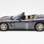 Chevrolet Corvette C5 Καμπριολέ Μωβ Περλέ Μεταλλικό UT Models 1:18 - image 3 of 6