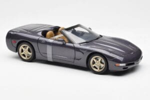 Chevrolet Corvette C5 Καμπριολέ Μωβ Περλέ Μεταλλικό UT Models 1:18 21010 Μέταλλο - εικόνα 4 από 6