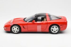 Chevrolet Corvette C5 Hardtop Κόκκινο UT Models 1:18 21041 Μέταλλο - εικόνα 3 από 6