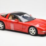 Chevrolet Corvette C5 Hardtop Κόκκινο UT Models 1:18 - image 4 of 6
