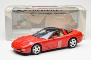 Chevrolet Corvette C5 Hardtop Κόκκινο UT Models 1:18 21041 Μέταλλο - εικόνα 6 από 6