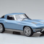 Chevrolet Corvette C2 Sting Ray Μπλε Norev 1:18 - image 4 of 6