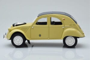 Citroen 2CV Sahara Κίτρινο Otto 1:18 OT1027 Ρητίνη - εικόνα 3 από 6
