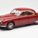 Daimler 250 V8 Κόκκινο Paragon 1:18 PA-98312